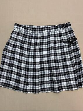 Star Cody Vintage Black & White Plaid Pleated Mini Skirt Buckle Detail Size 13